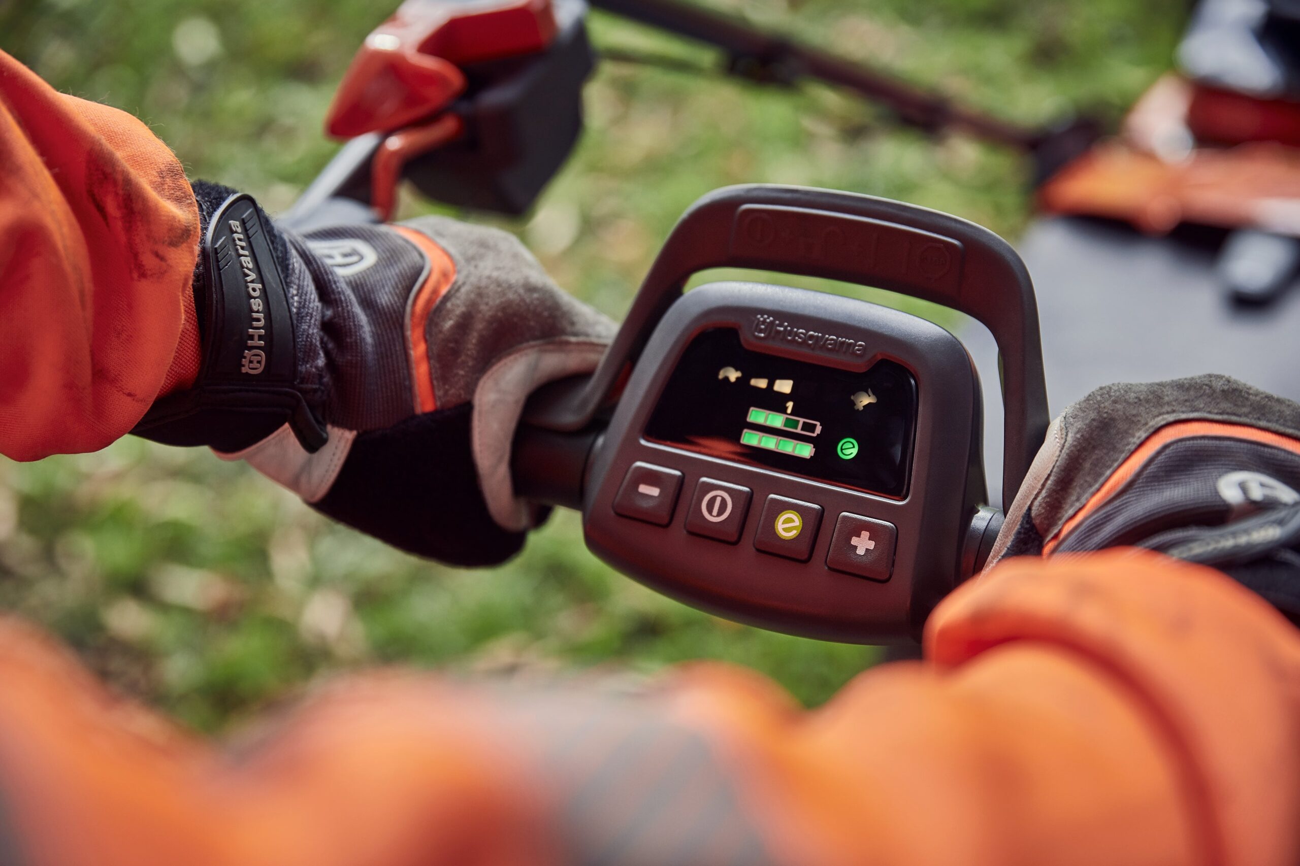 Husqvarna LC 551iV juhtpaneel Husqvarna LC 551iV juhtpaneel