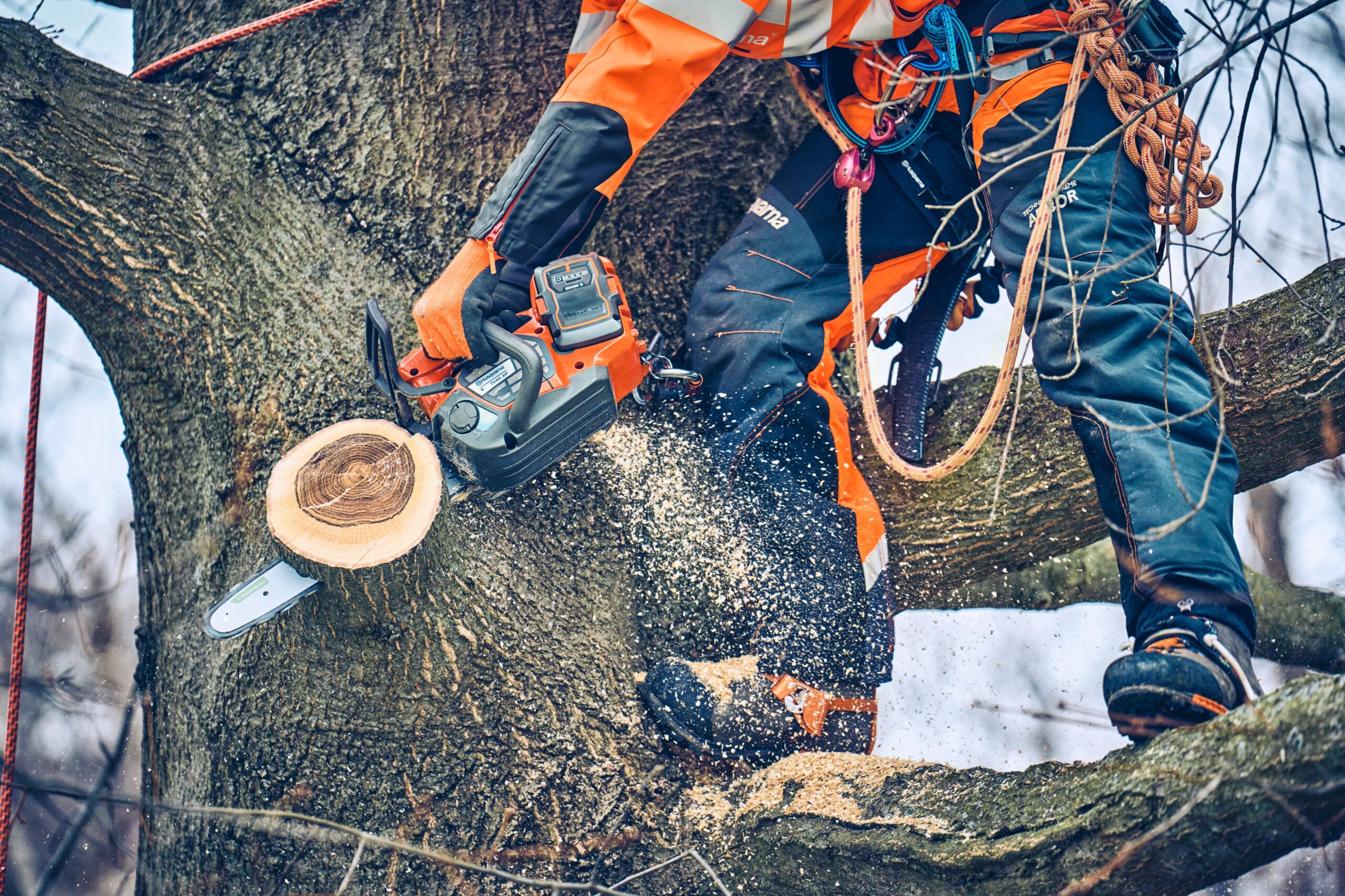 Husqvarna T542i XP-XPG töös 1 Husqvarna T542i XP-XPG töös 1